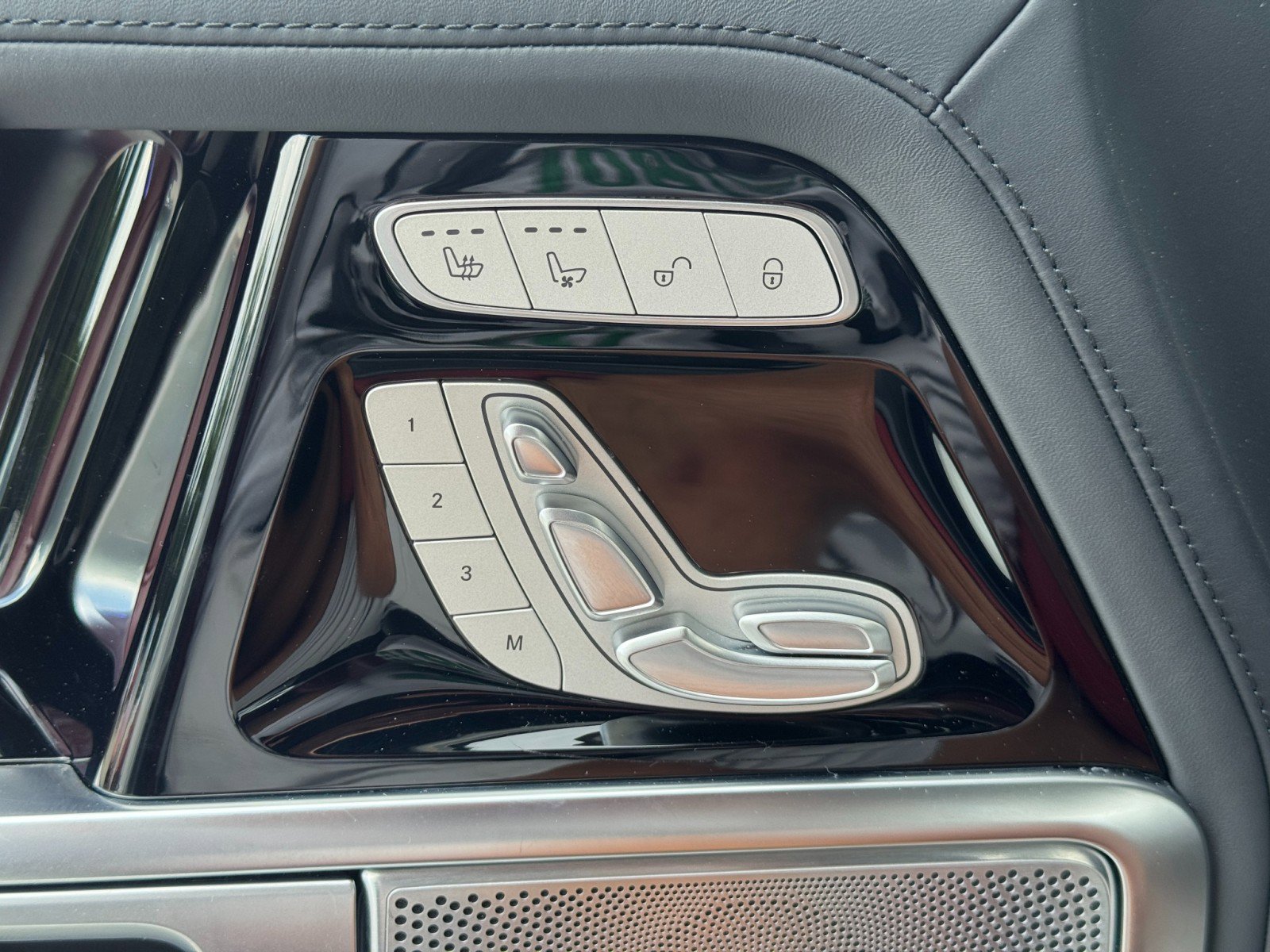 Used 2023 Mercedes-Benz G 63 AMG Squared w/ AMG Night Package Magno image 18