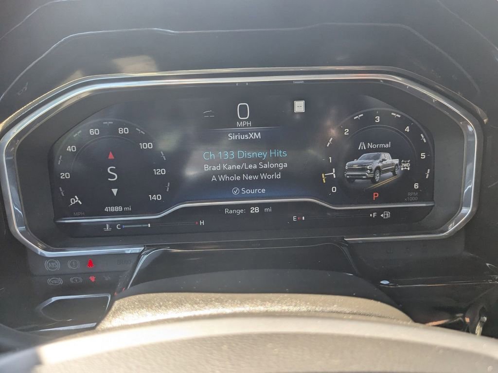 Used 2022 Chevrolet Silverado 1500 LTZ w/ LTZ Premium Package AWD/4WD image 21