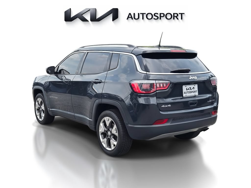 Used 2018 Jeep Compass Limited w/ Navigation Group AWD/4WD image 11