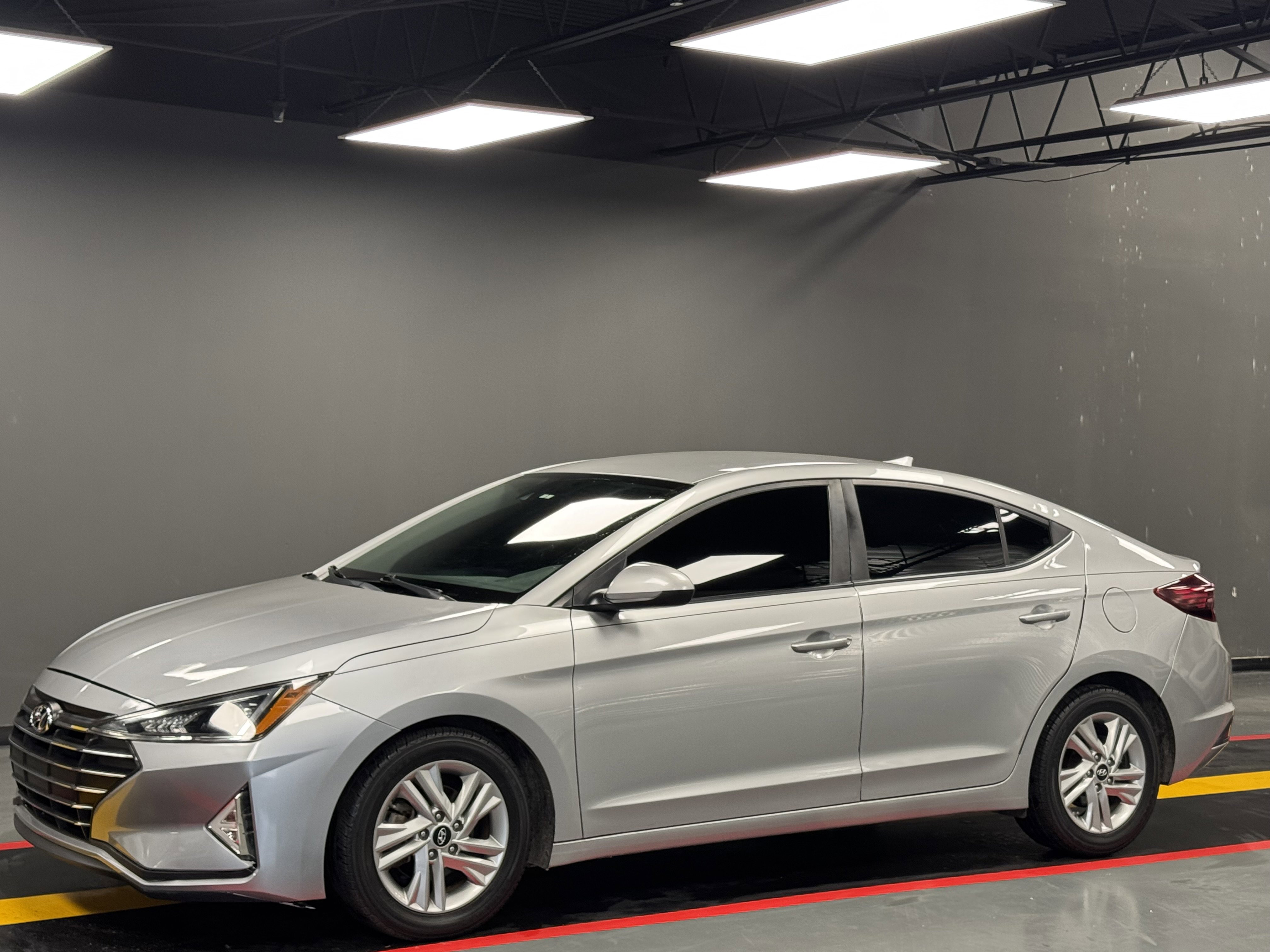Used 2020 Hyundai Elantra SEL FWD image 1
