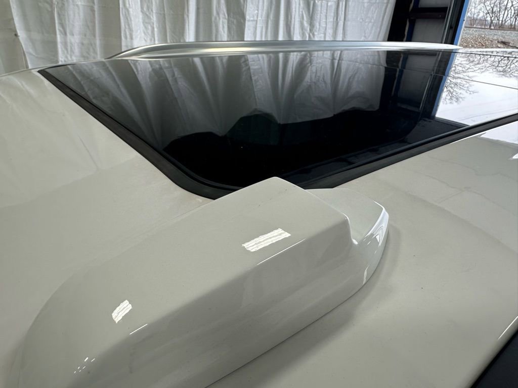 Used 2025 GMC Yukon Denali w/ Sun & Power Step Package image 36