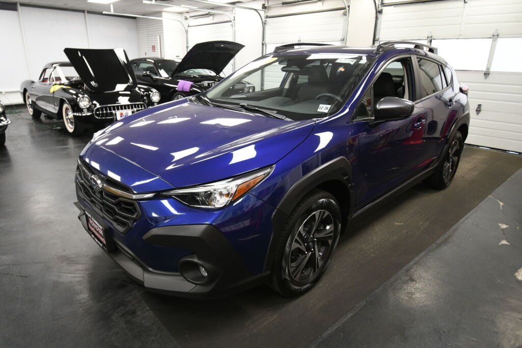 Used 2024 Subaru Crosstrek 2.0i Premium AWD/4WD image 39