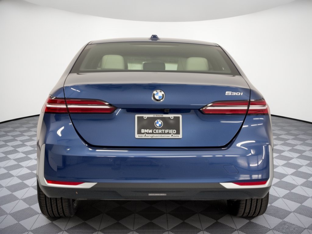 Certified 2026 BMW 530i RWD image 11