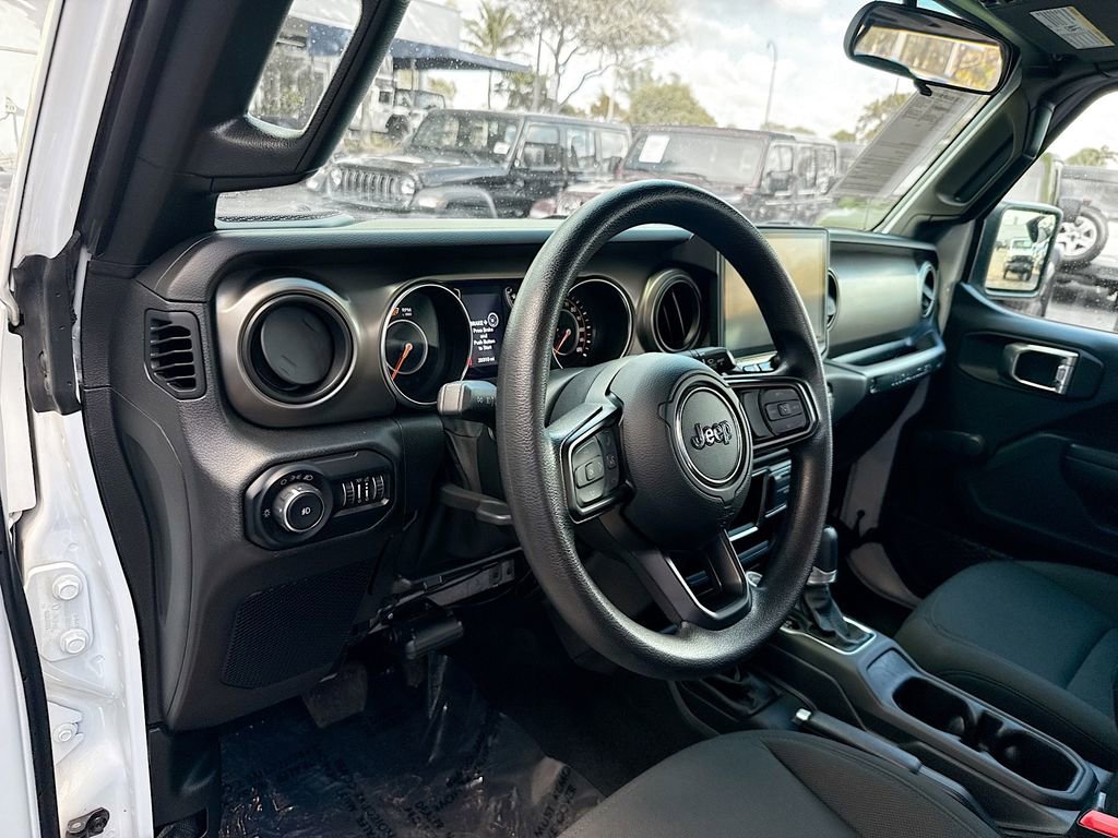 Used 2021 Jeep Wrangler Sport image 10