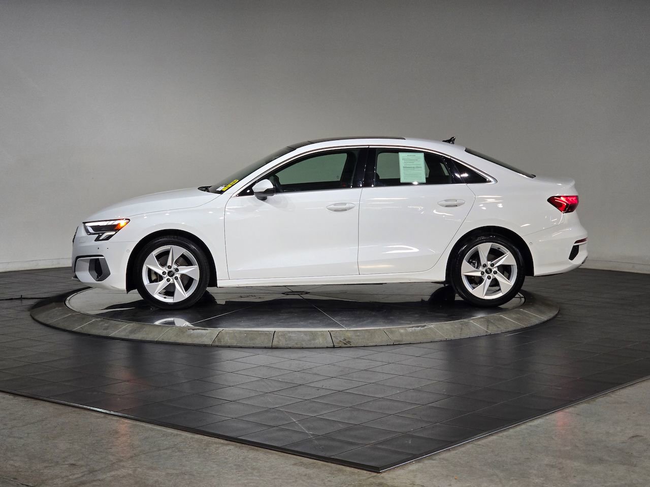 Used 2023 Audi A3 2.0T Premium image 6