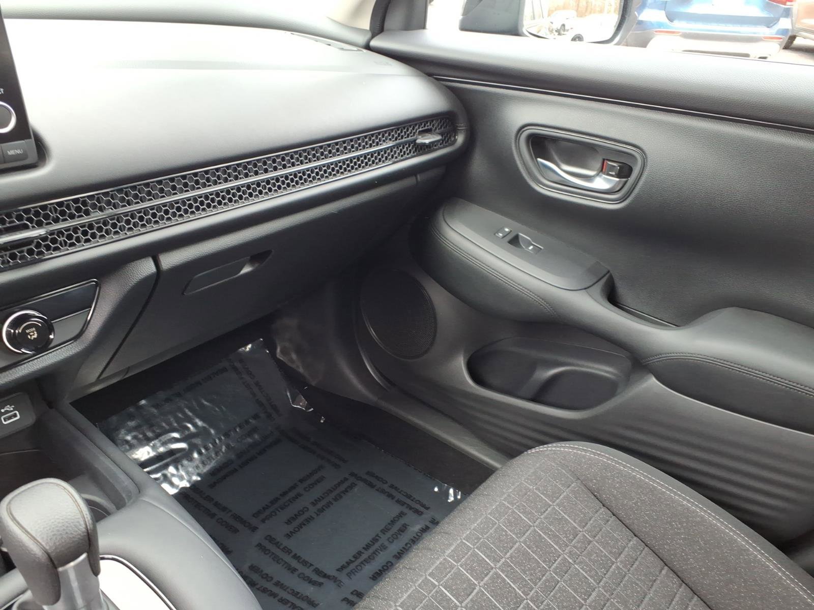 Used 2024 Honda HR-V LX image 19