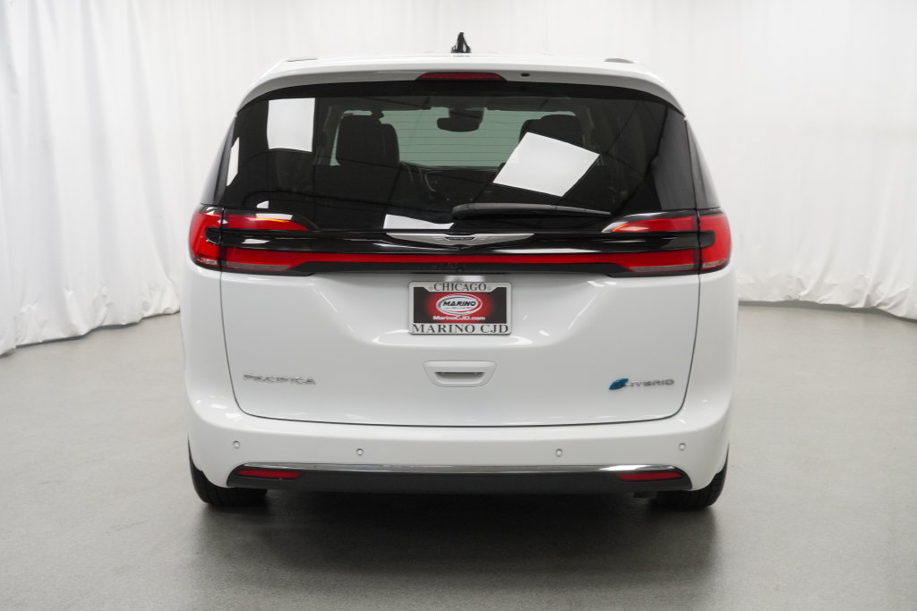 Used 2024 Chrysler Pacifica Limited FWD image 20