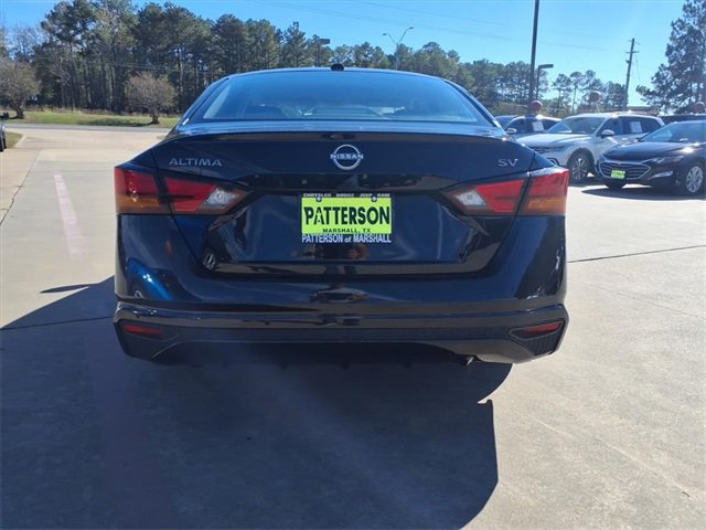 Used 2024 Nissan Altima 2.5 SV image 3