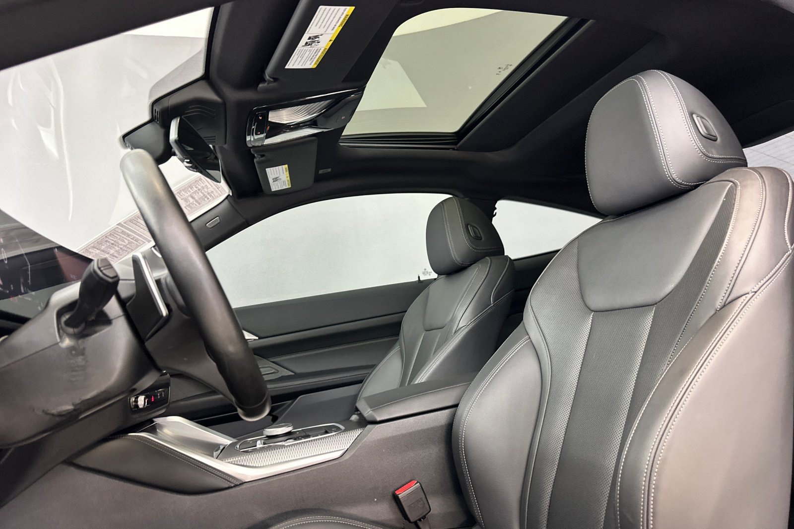 Certified 2024 BMW 430i Coupe w/ M Sport Package RWD image 25