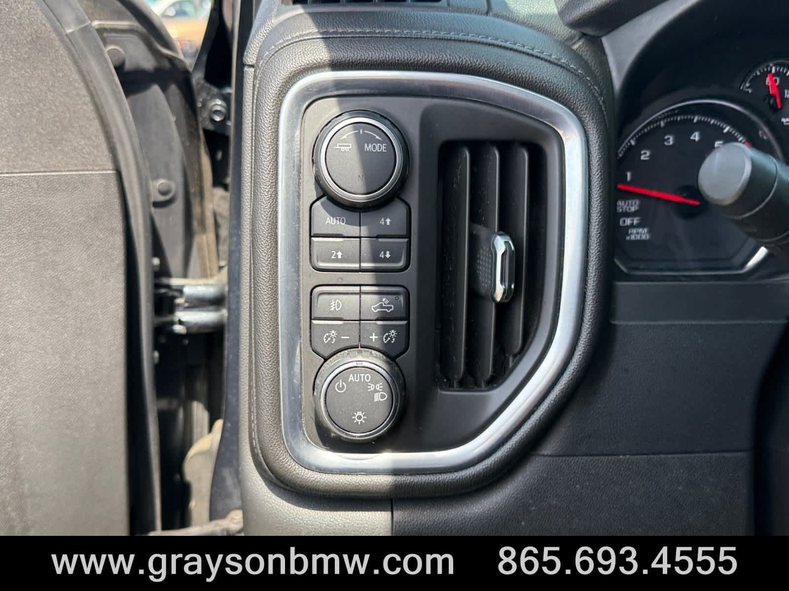 Used 2020 Chevrolet Silverado 1500 LT Trail Boss AWD/4WD image 32
