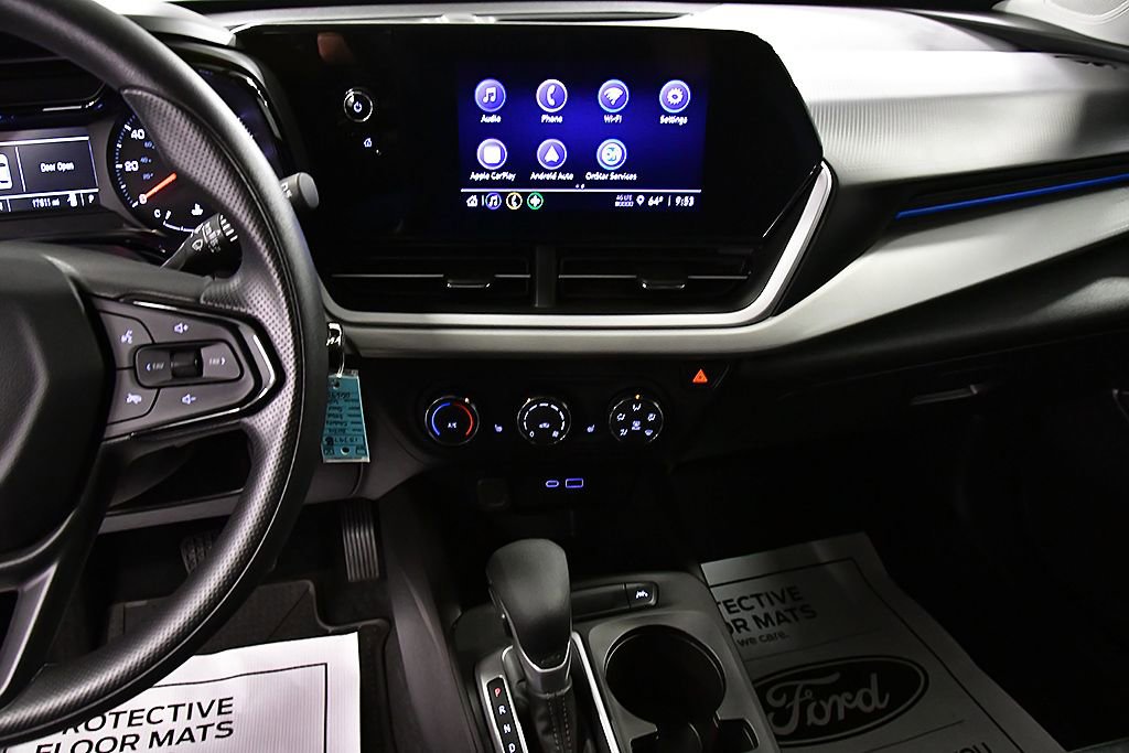 Used 2024 Chevrolet Trax LS w/ LS Convenience Package image 23