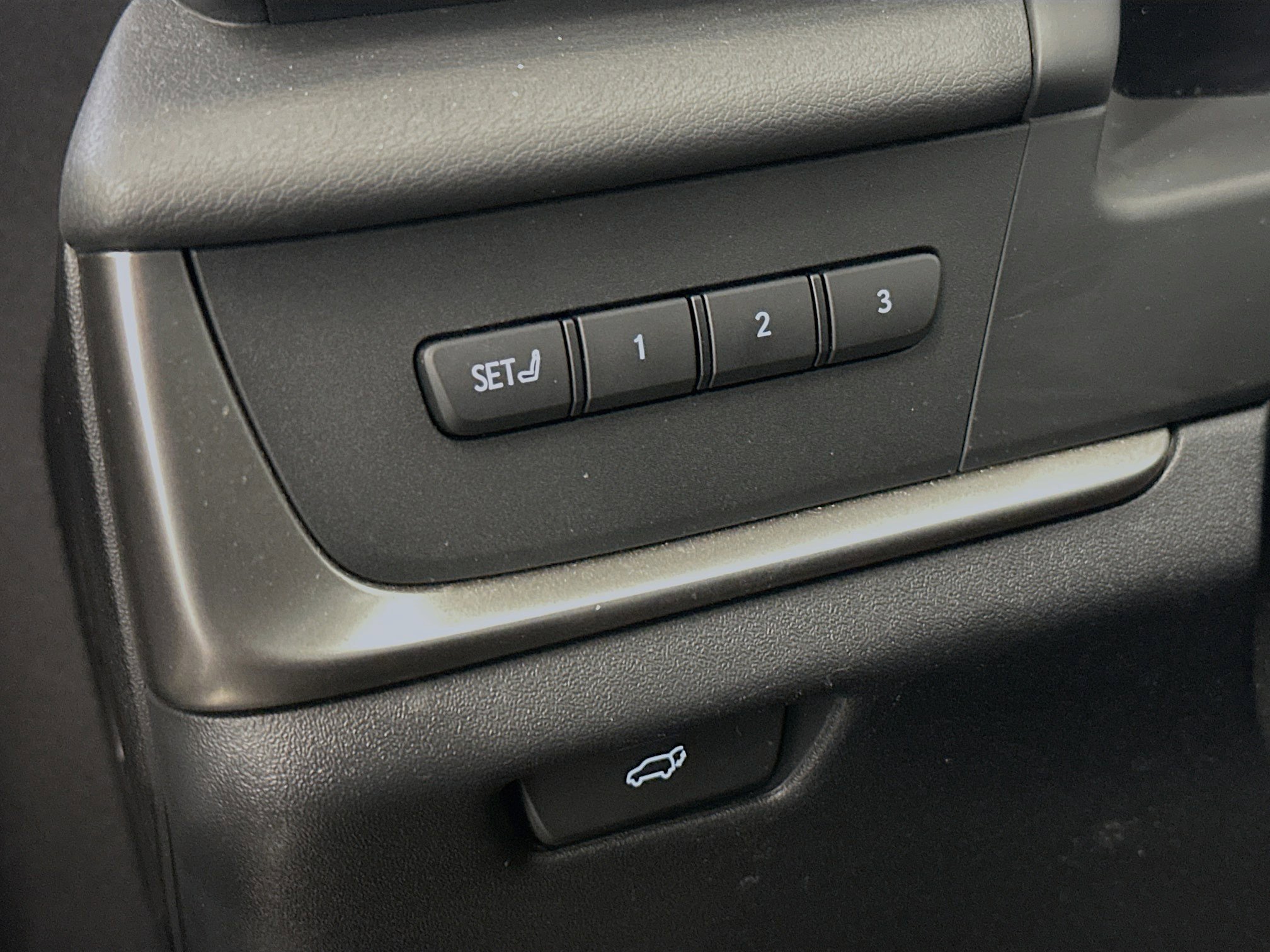 Used 2023 Lexus RZ 450e Premium w/ Accessory Package (2T) image 17