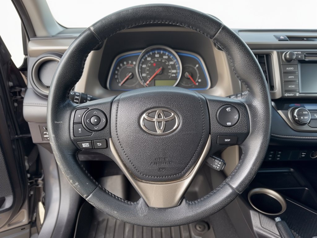 Used 2015 Toyota RAV4 Limited w/ Technology Package FWD image 10