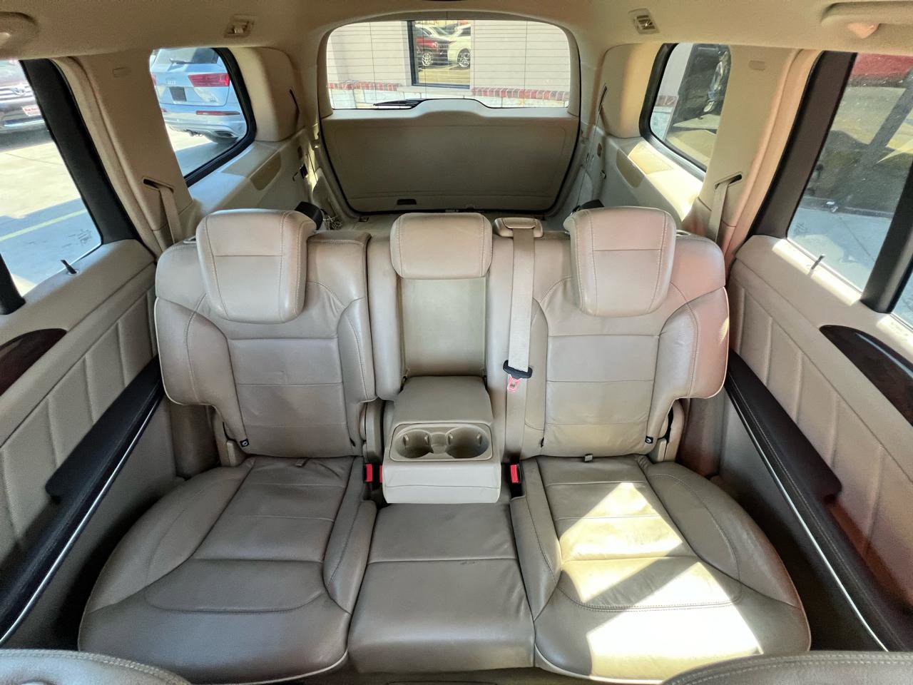 Used 2014 Mercedes-Benz GL 450 4MATIC image 30