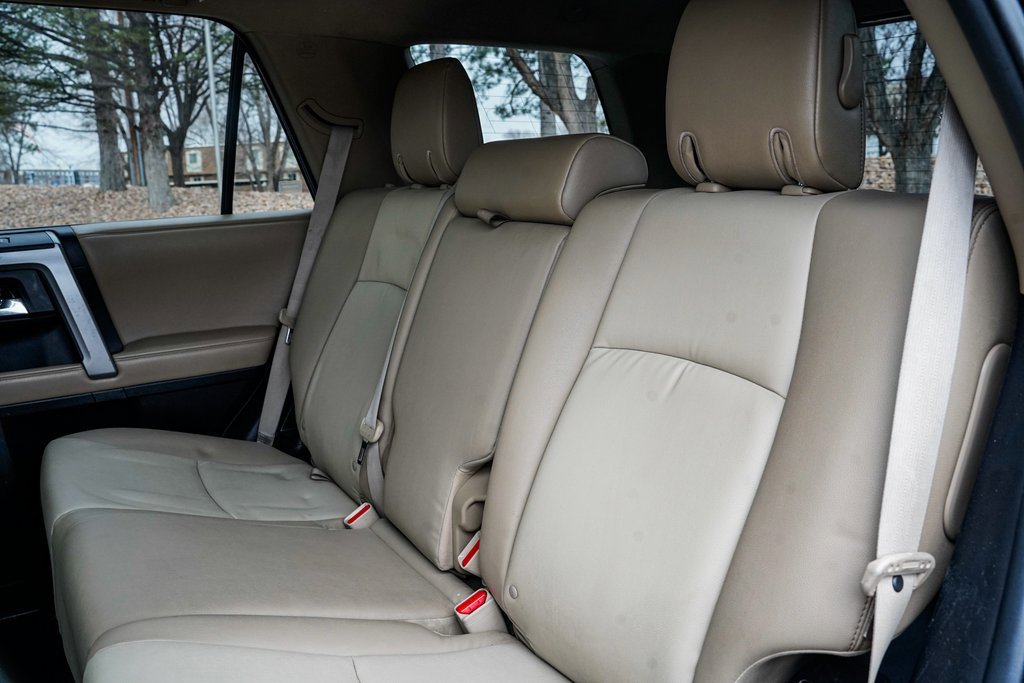 Used 2014 Toyota 4Runner SR5 image 14