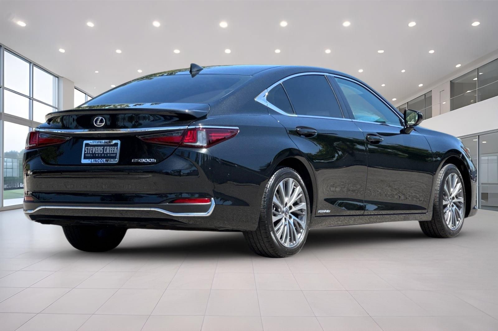 Used 2021 Lexus ES 300h w/ Premium Package FWD image 4