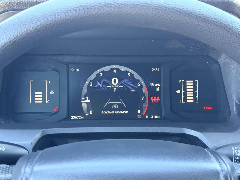 Certified 2025 Toyota Tacoma SR5 AWD/4WD image 9