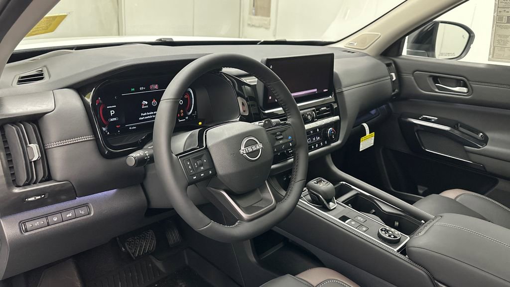 New 2026 Nissan Pathfinder Platinum AWD/4WD image 22