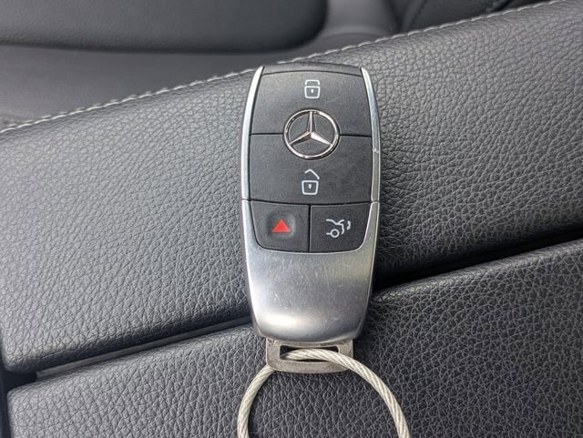 Used 2025 Mercedes-Benz CLA 250 4MATIC image 32