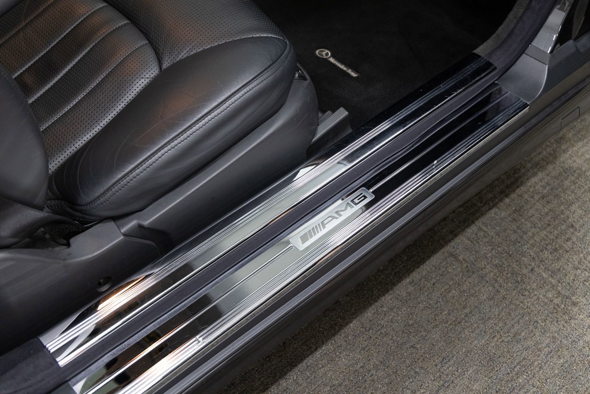 Used 2004 Mercedes-Benz CL 55 AMG image 24