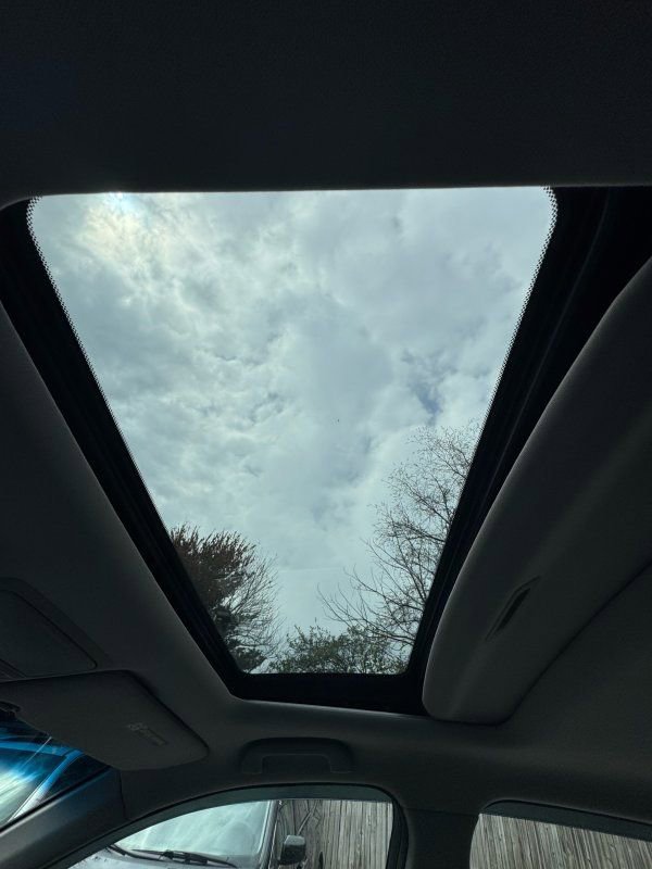 Used 2010 Honda Accord EX-L image 11