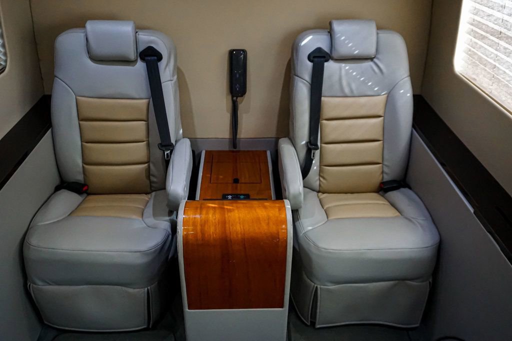 Used 2015 Mercedes-Benz Sprinter 2500 image 30