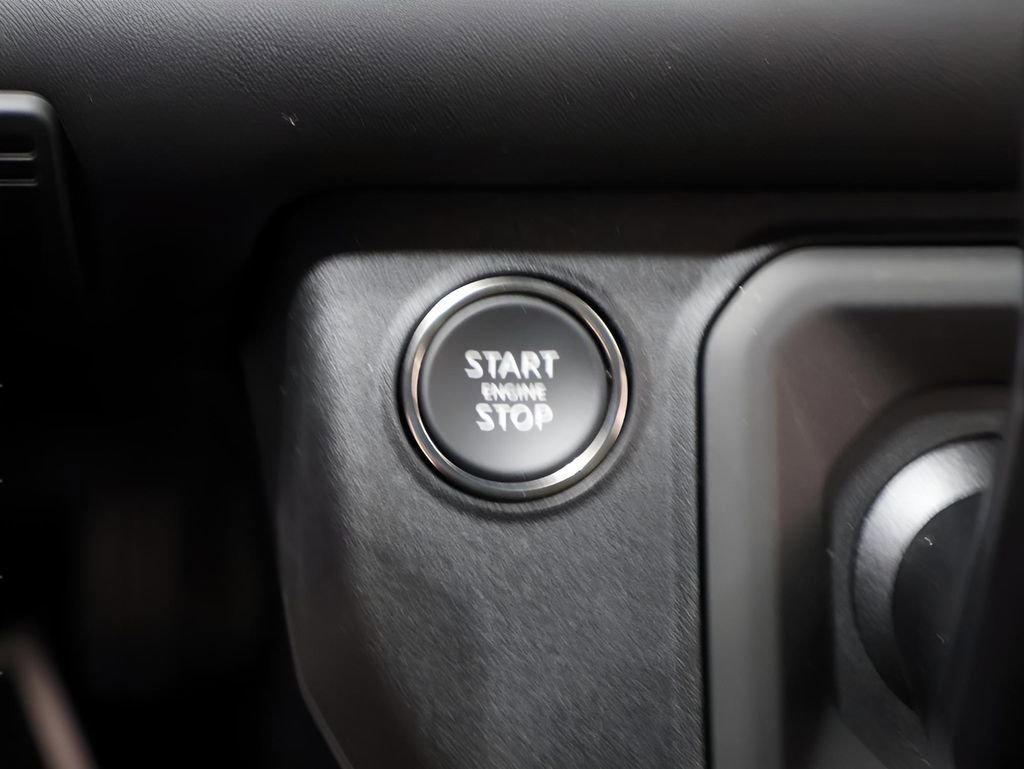 New 2025 Land Rover Defender 110 S image 21