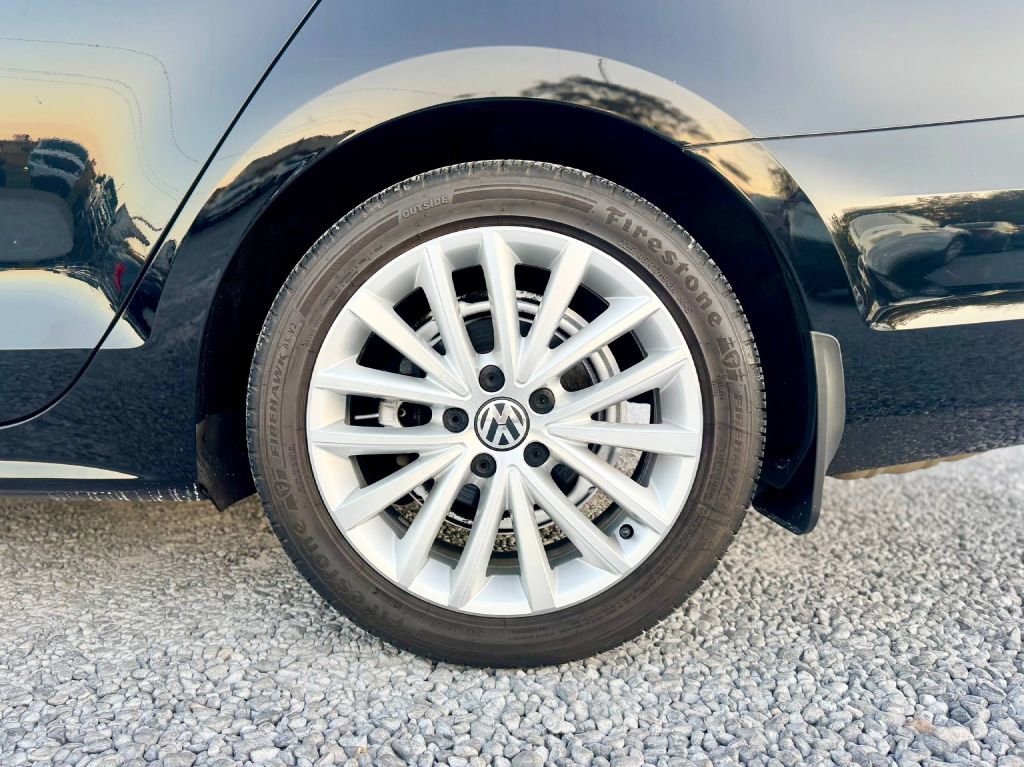 Used 2015 Volkswagen Jetta SE FWD image 7