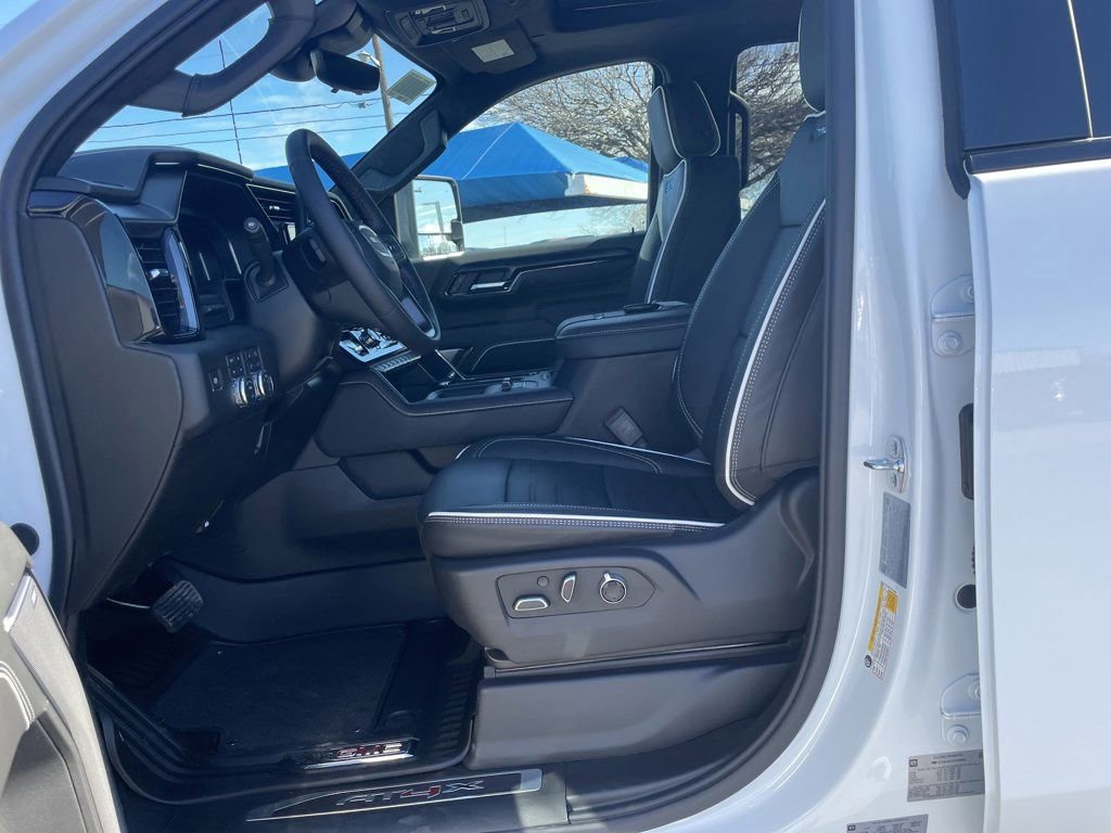 New 2026 GMC Sierra 2500 AT4X image 9