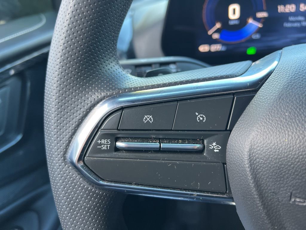 Used 2025 Chevrolet Blazer EV LT image 16