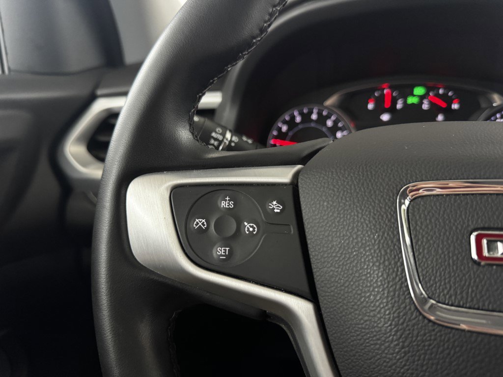 Used 2023 GMC Acadia SLT image 22