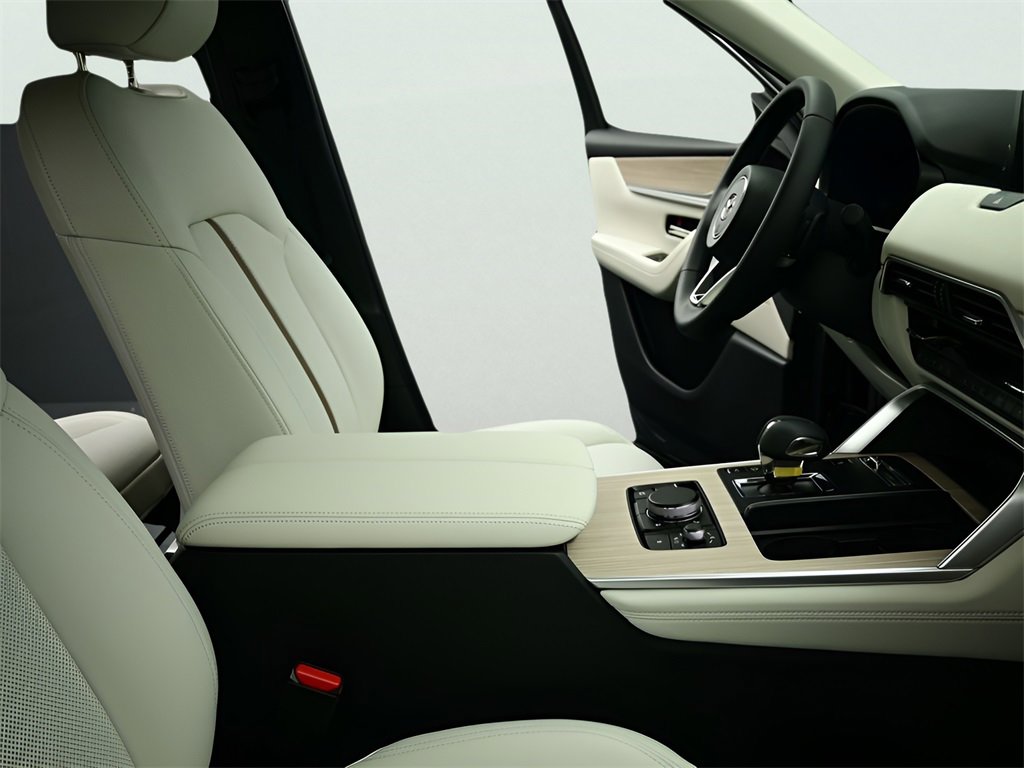 New 2025 MAZDA CX-90 Plug-In Hybrid w/ Premium Plus image 10