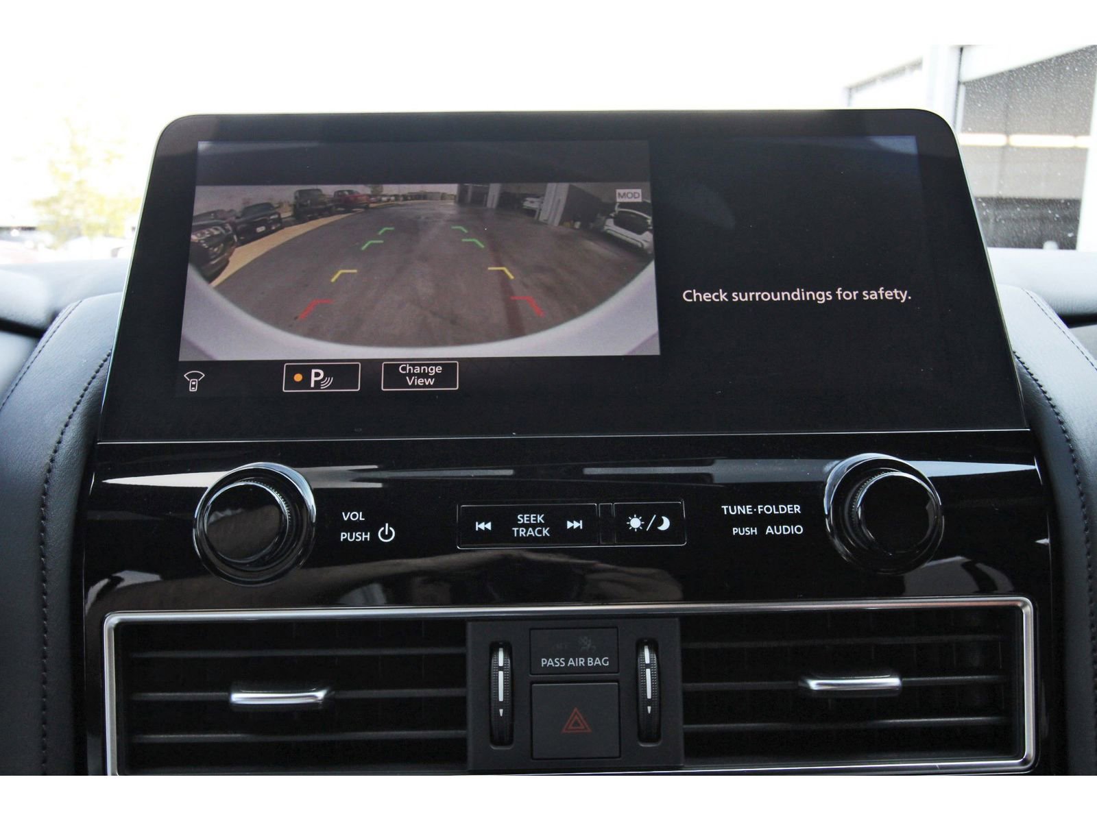 Used 2024 Nissan Armada SL w/ Midnight Edition Package image 27