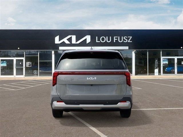New 2026 Kia Carnival EX FWD image 5