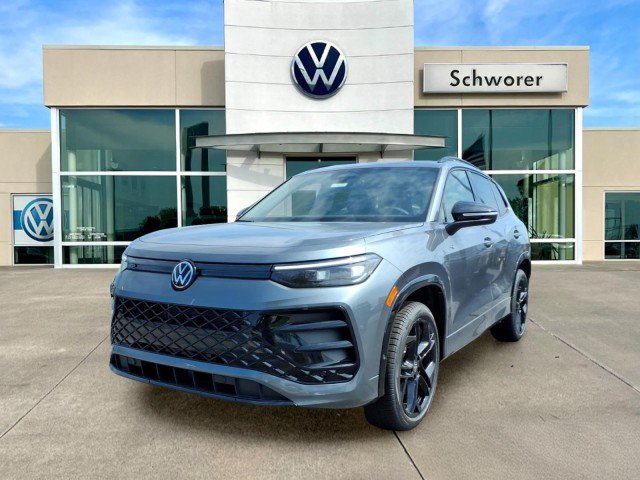 New 2026 Volkswagen Tiguan SE R-Line AWD/4WD image 2