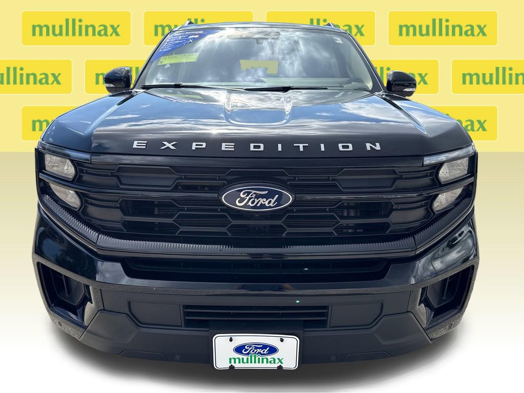 Used 2025 Ford Expedition Max Active RWD image 12