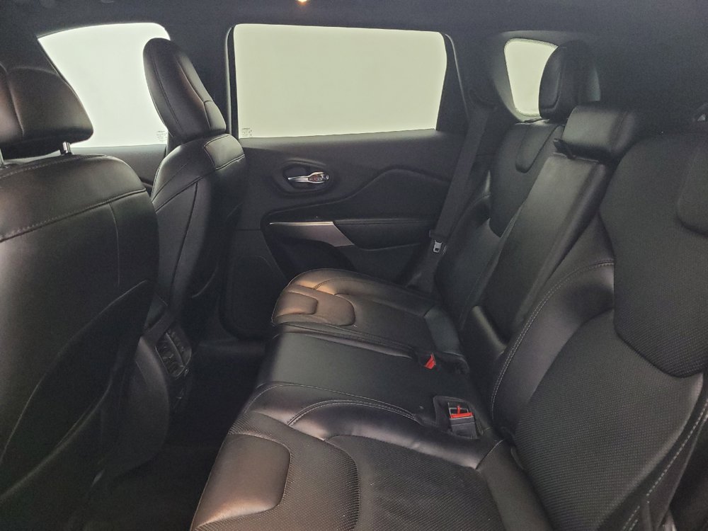 Used 2020 Jeep Cherokee High Altitude AWD/4WD image 18