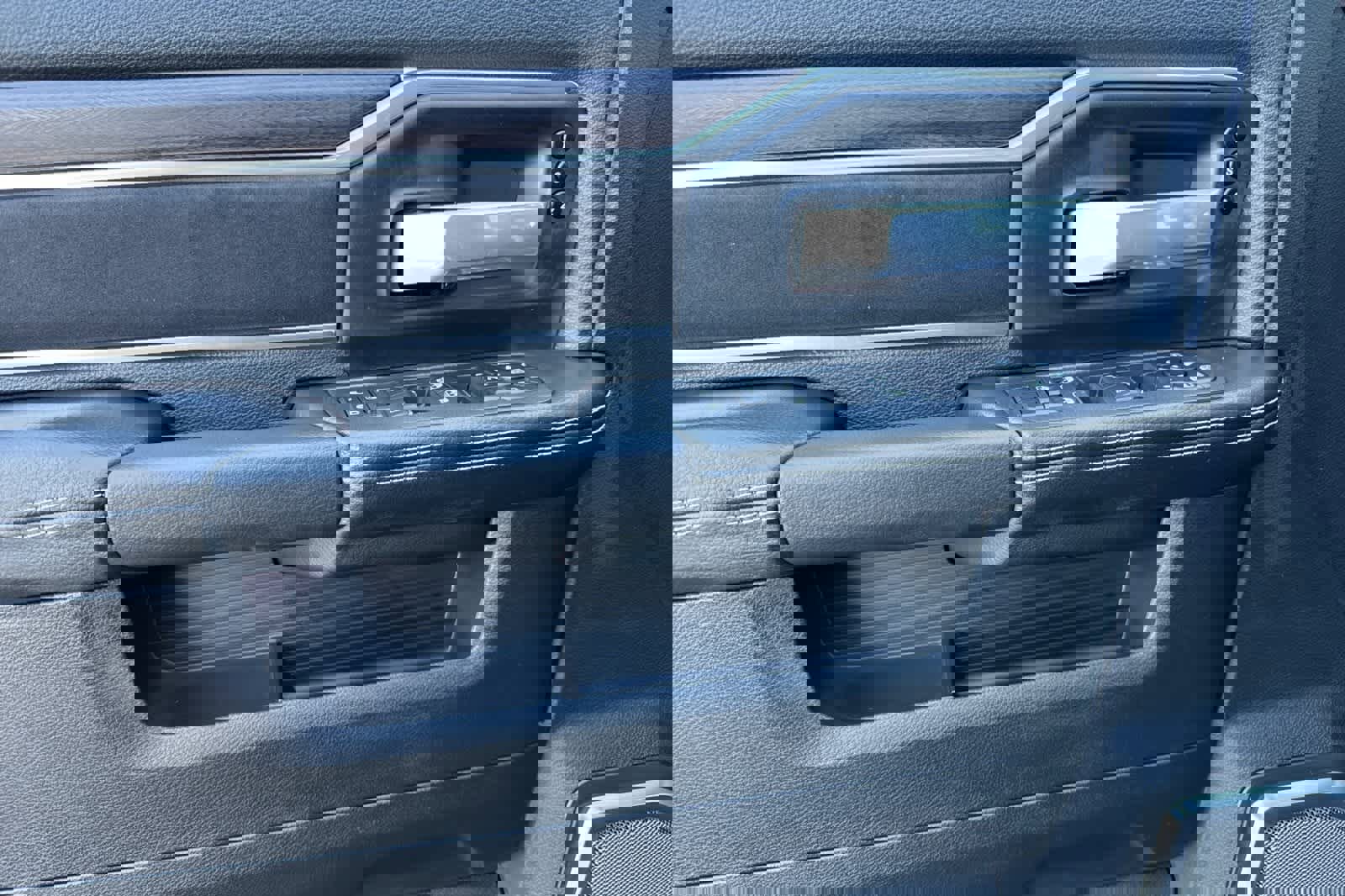 New 2025 RAM 3500 Laramie image 12