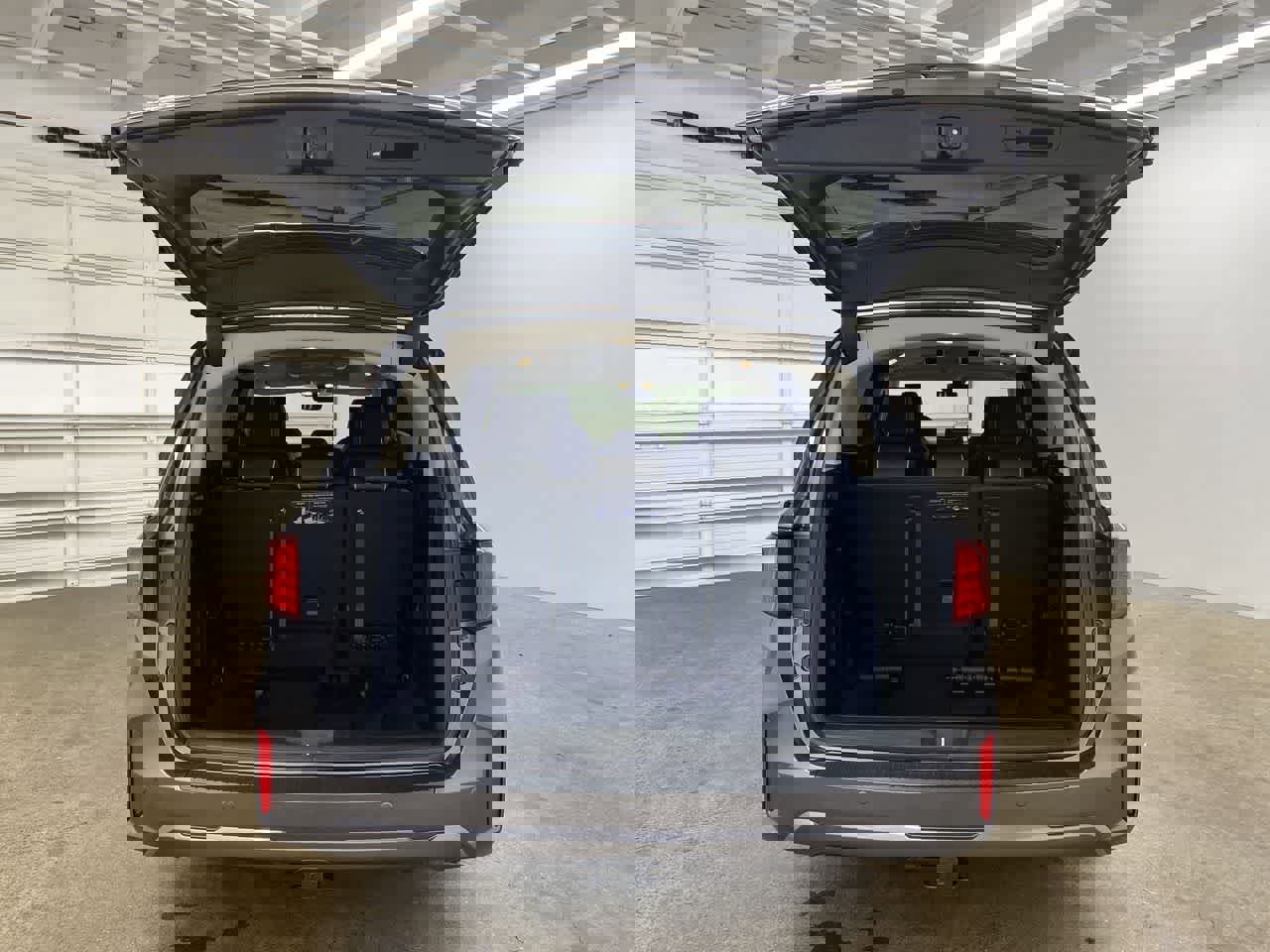 Used 2026 Honda Odyssey Elite image 30