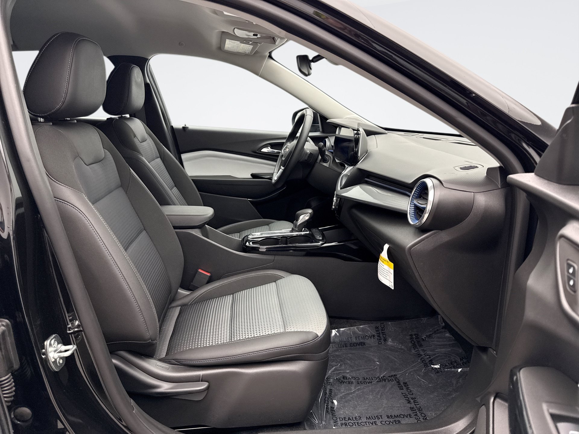 Used 2026 Chevrolet Trax LT w/ Driver Confidence Package FWD image 9