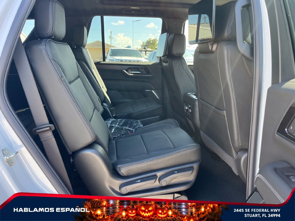 New 2026 GMC Yukon Denali w/ Denali Reserve Package AWD/4WD image 18