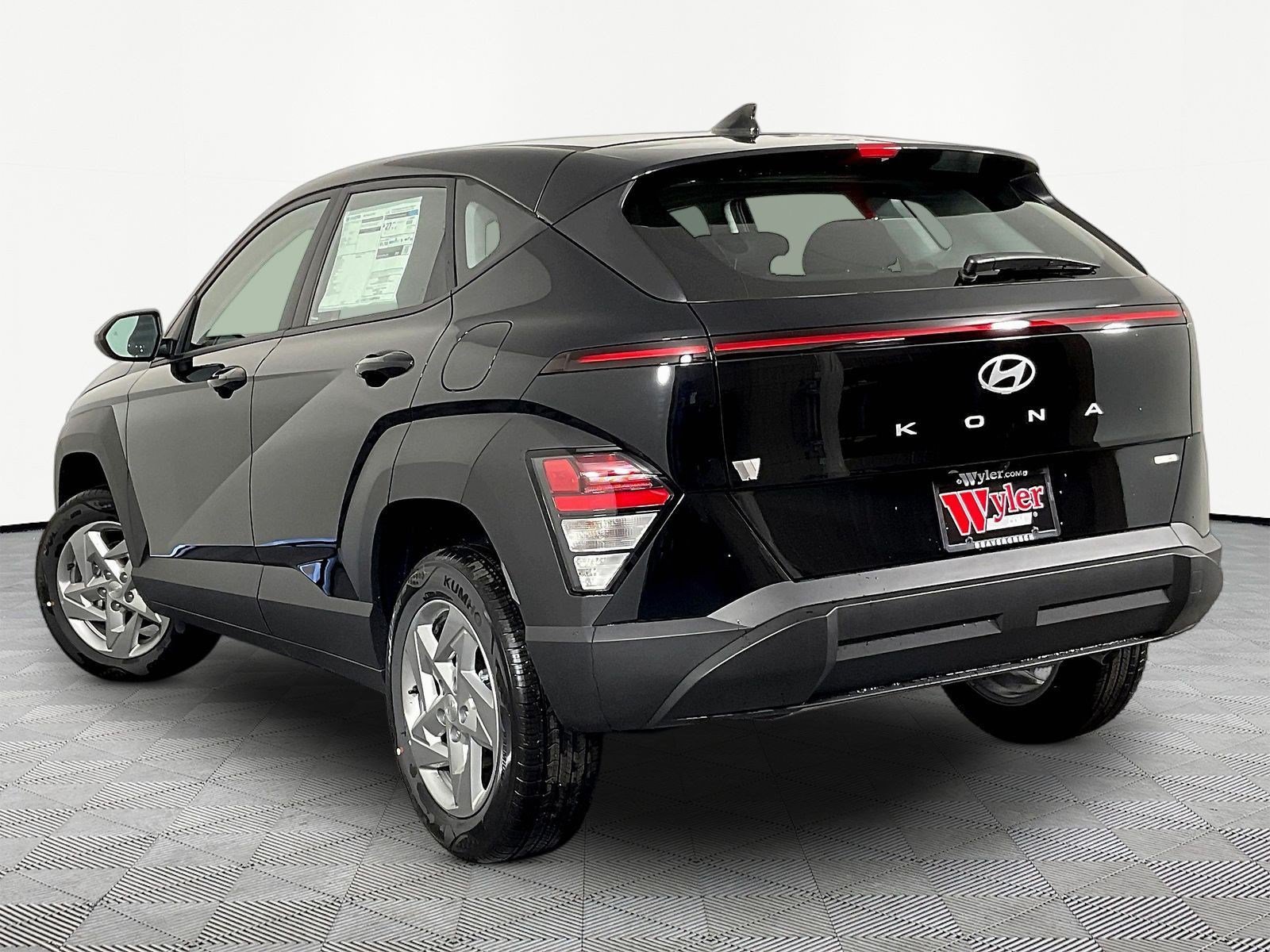 New 2027 Hyundai Kona SE AWD/4WD image 4