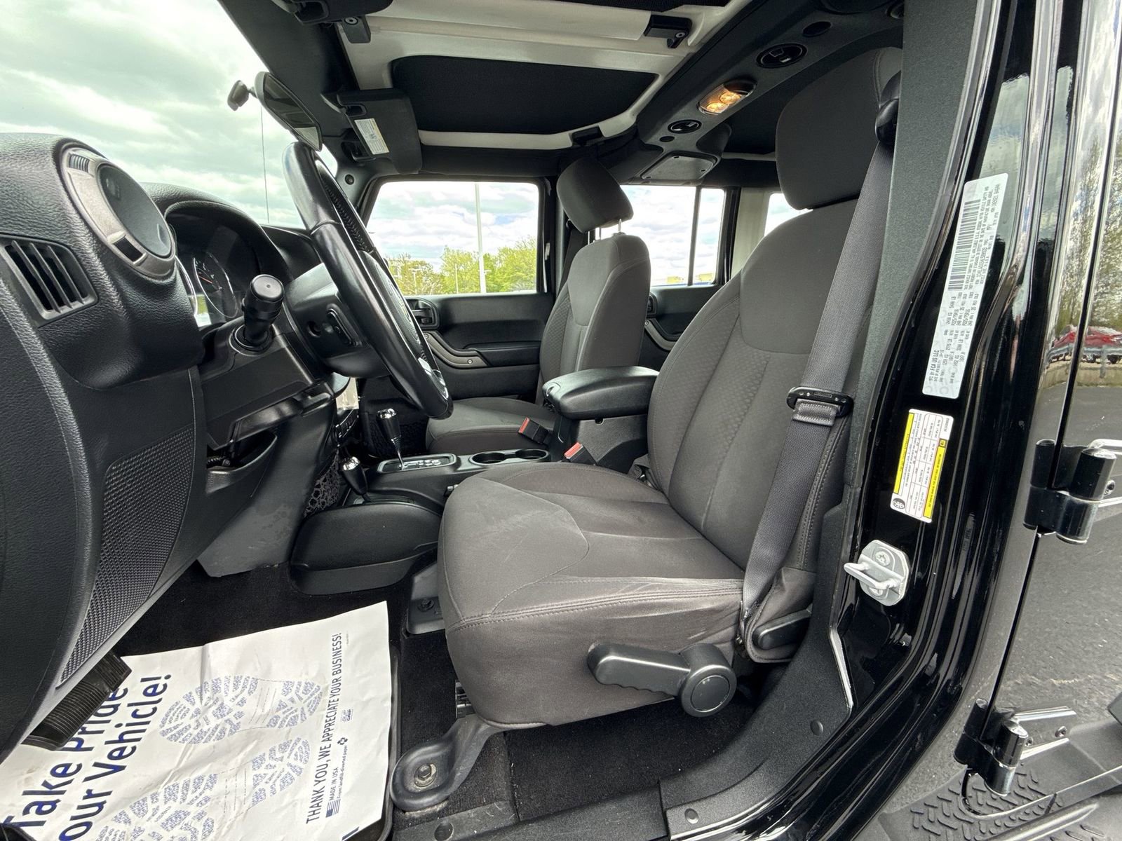 Used 2017 Jeep Wrangler Unlimited Sport w/ Connectivity Group AWD/4WD image 13