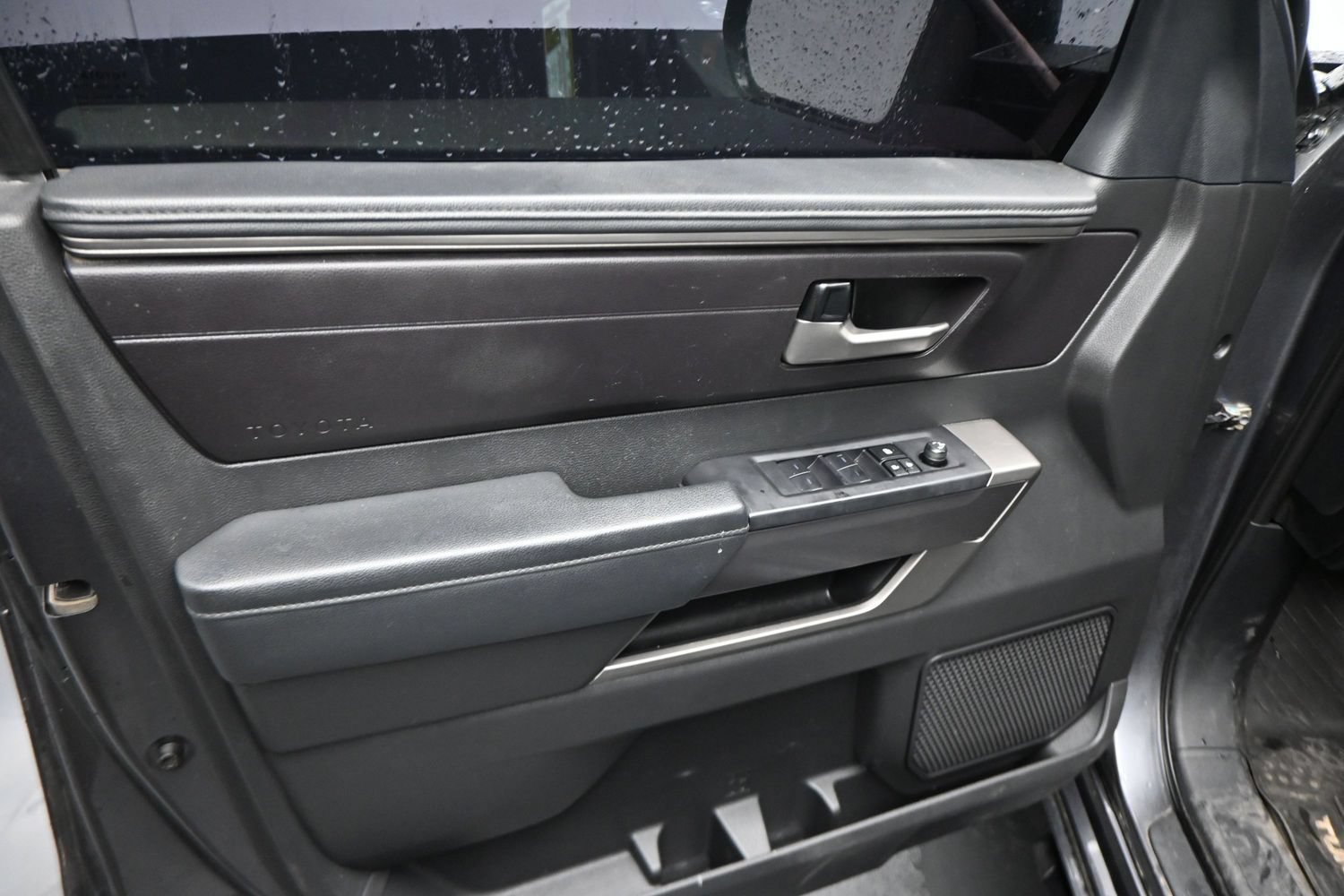 Used 2024 Toyota Tundra SR5 AWD/4WD image 2