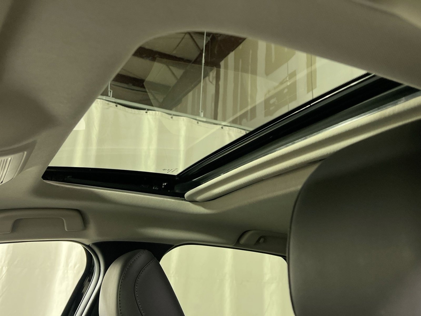 Used 2022 MAZDA CX-30 AWD 2.5 S w/ Preferred Package image 24