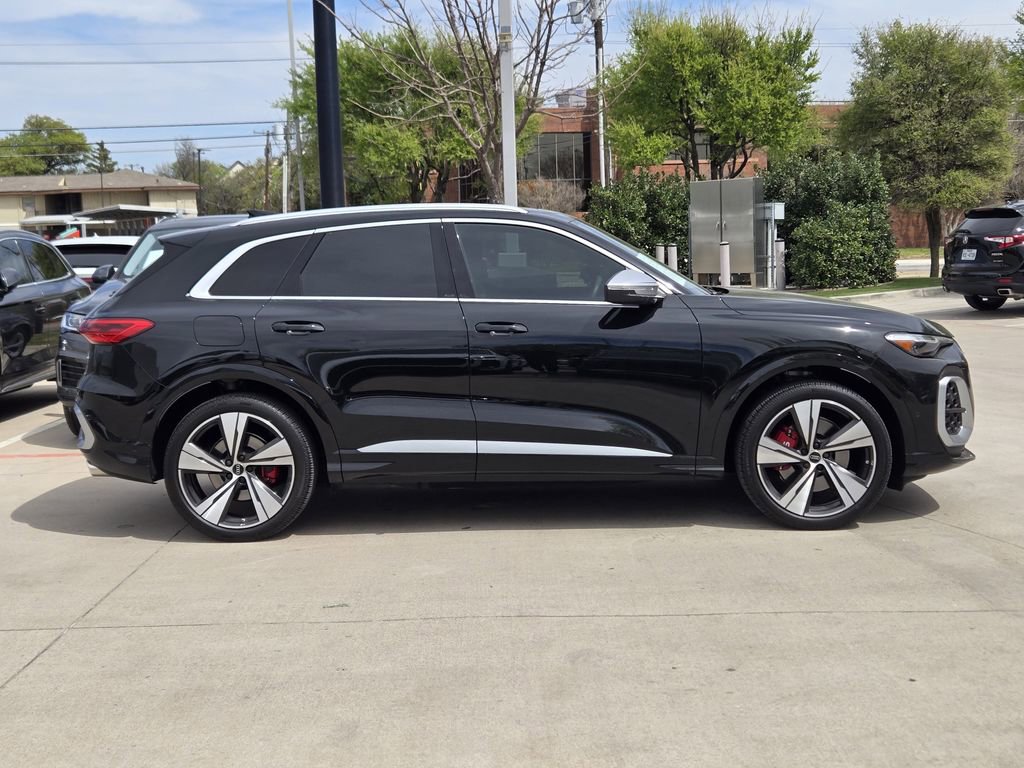 Certified 2025 Audi SQ5 Premium Plus image 7