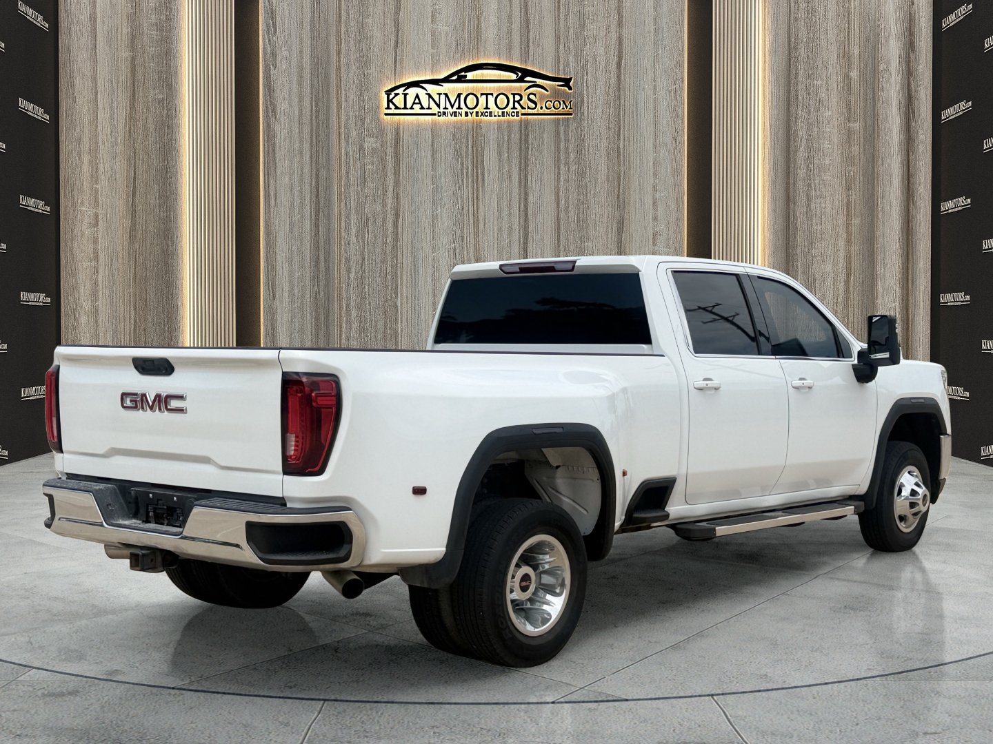 Used 2021 GMC Sierra 3500 SLE w/ SLE Convenience Package RWD image 7