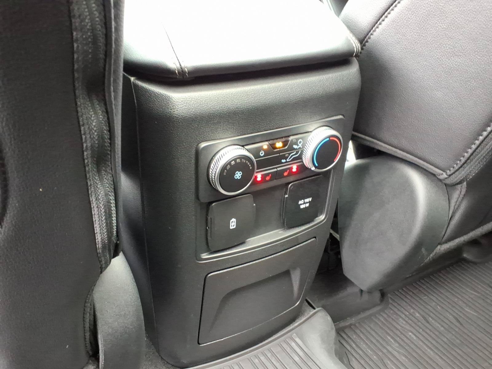 Used 2023 Ford Explorer Limited w/ Limited Technology Package AWD/4WD image 9