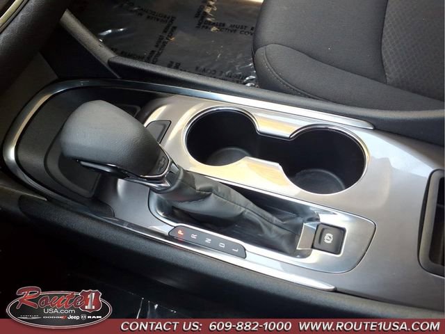 Used 2023 Chevrolet Malibu LT FWD image 19