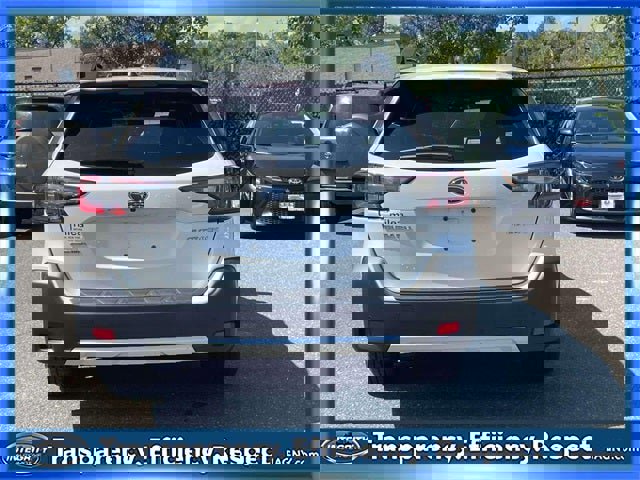 Used 2023 Subaru Outback Limited image 7